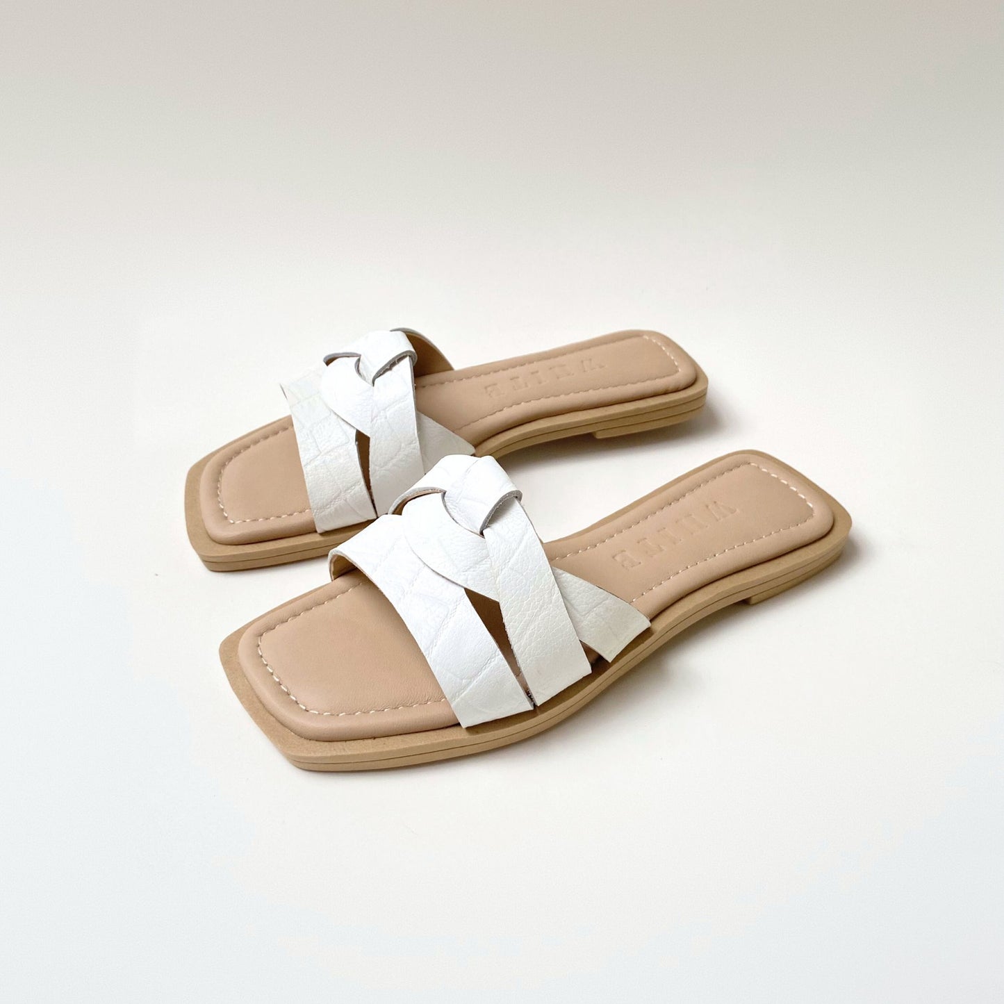 SANDALIAS ZEA - BLANCO CROCO
