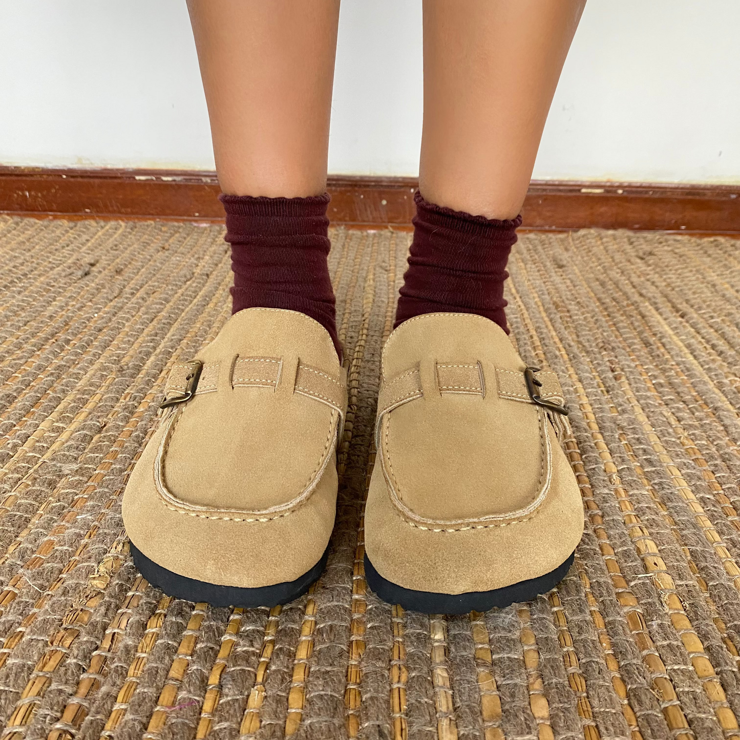 Zuecos Olivia en cuero - gold beige