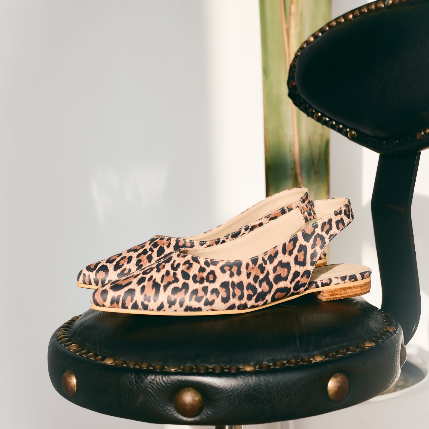 Slingbacks Loli en cuero - animal print